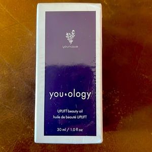 Younique Uplift beauty oil